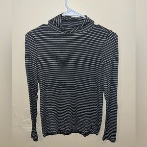 American Eagle Longsleeve Mockneck